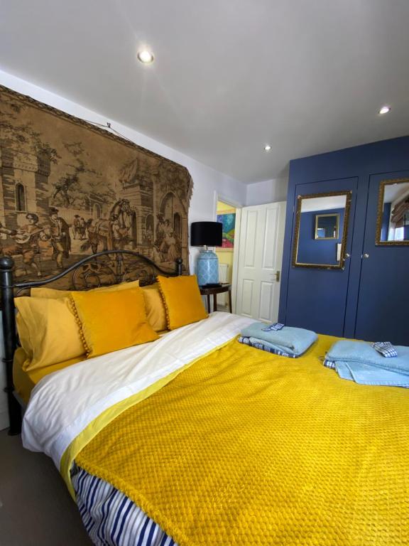 King Street Accomadation - Double Room With Shared Bathroom