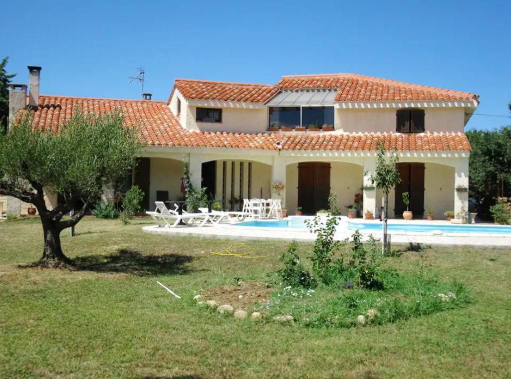 Foto da galeria de Villa de 6 chambres avec piscine privee spa et jardin clos a Argeles sur Mer em Argelès-sur-Mer