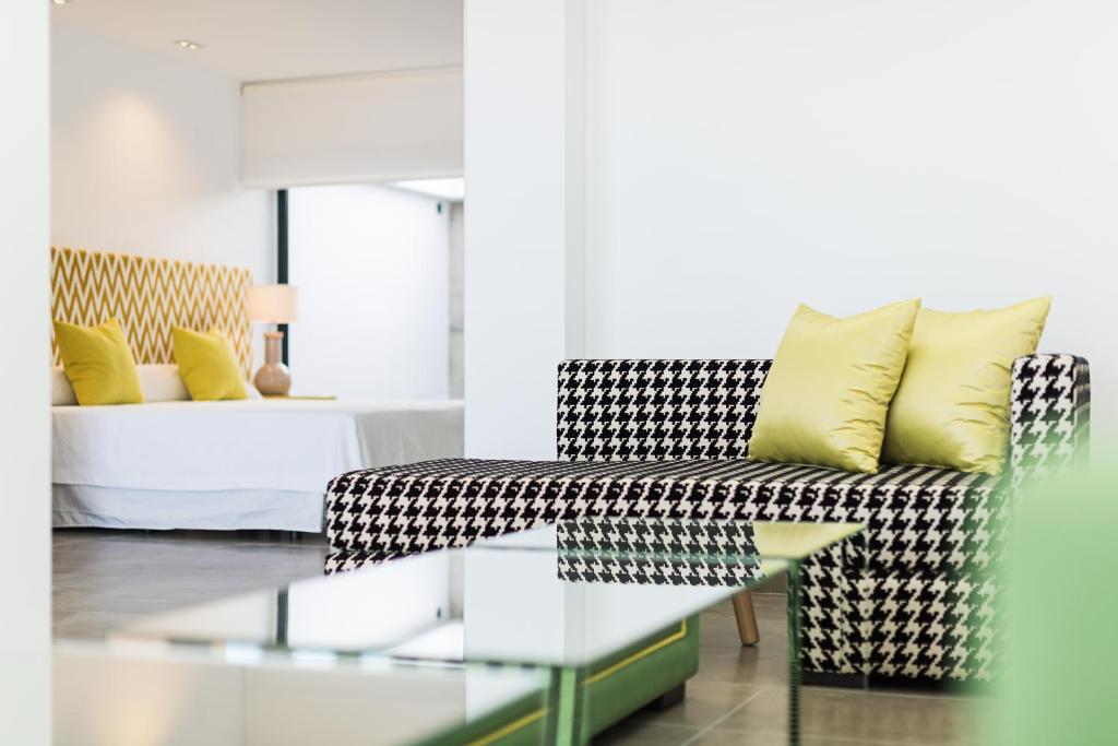 Posezení v ubytování Altos de la Gloria Beach Apartments