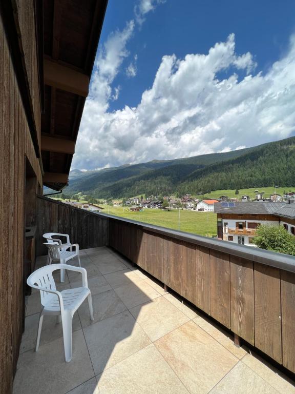 Nespecifikovaný výhled na hory nebo výhled na hory při pohledu z hotelu
