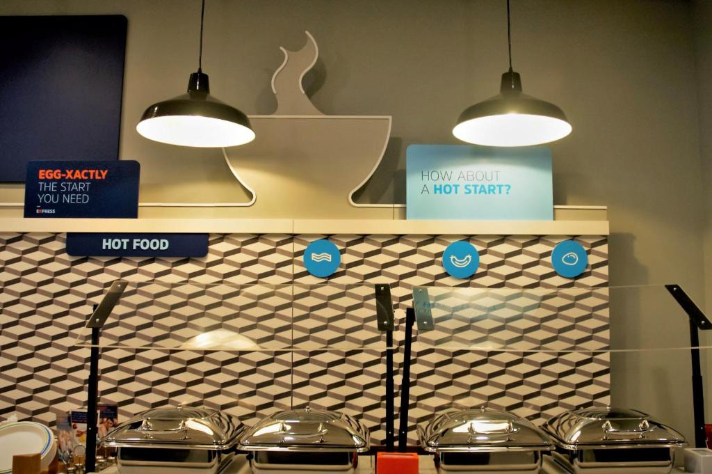 Holiday Inn Express & Suites - Edmonton SW – Windermere by IHG - Resim 32