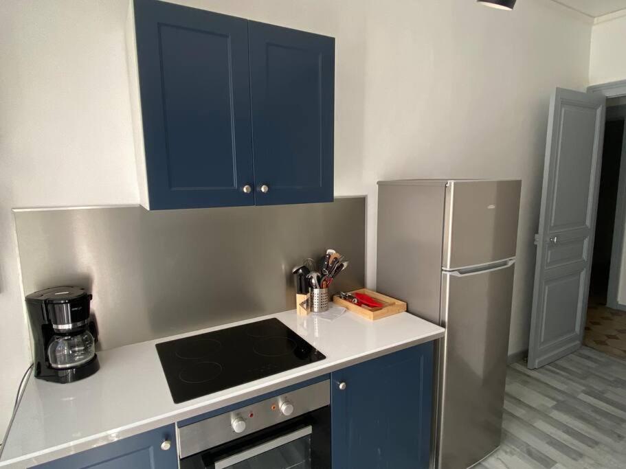 Kuchyňa alebo kuchynka v ubytovaní SETE : Hyper centre piéton Haussmannien 2