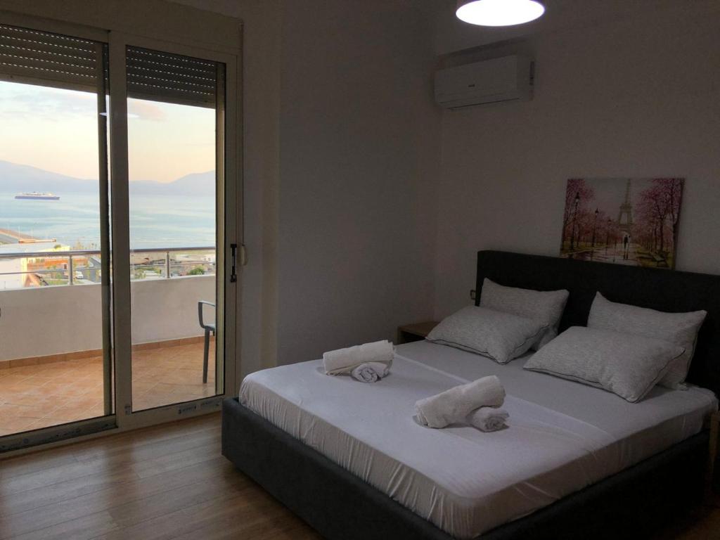 Lovely Sea View Apartment - Imazhi 2