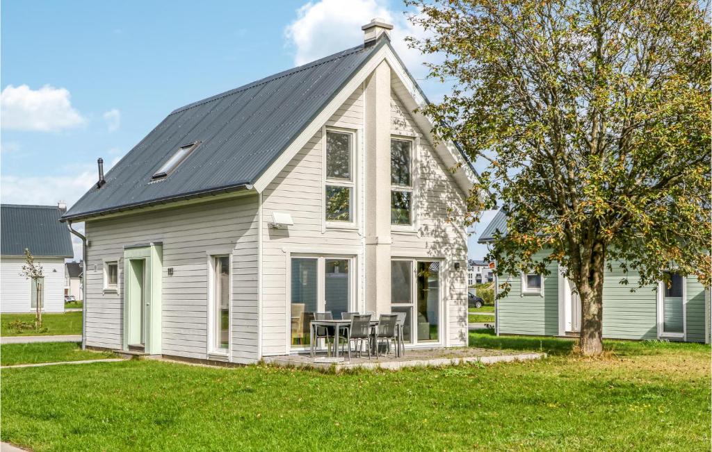 Cozy Home In Ostseeresort Olpenitz With Sauna