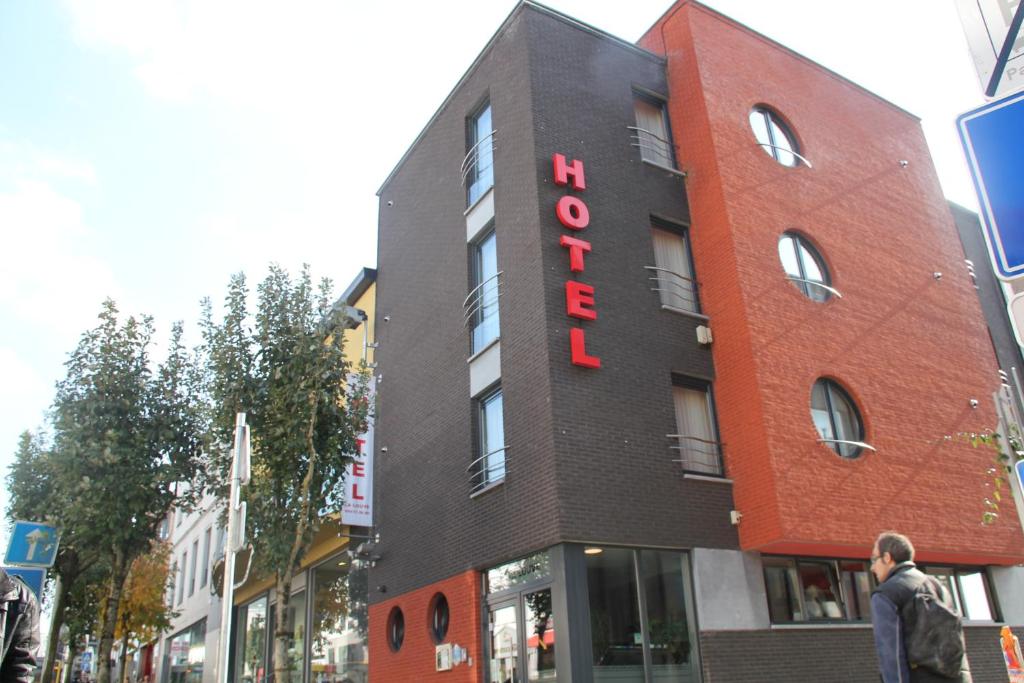 Budova, kde se hotel nachází