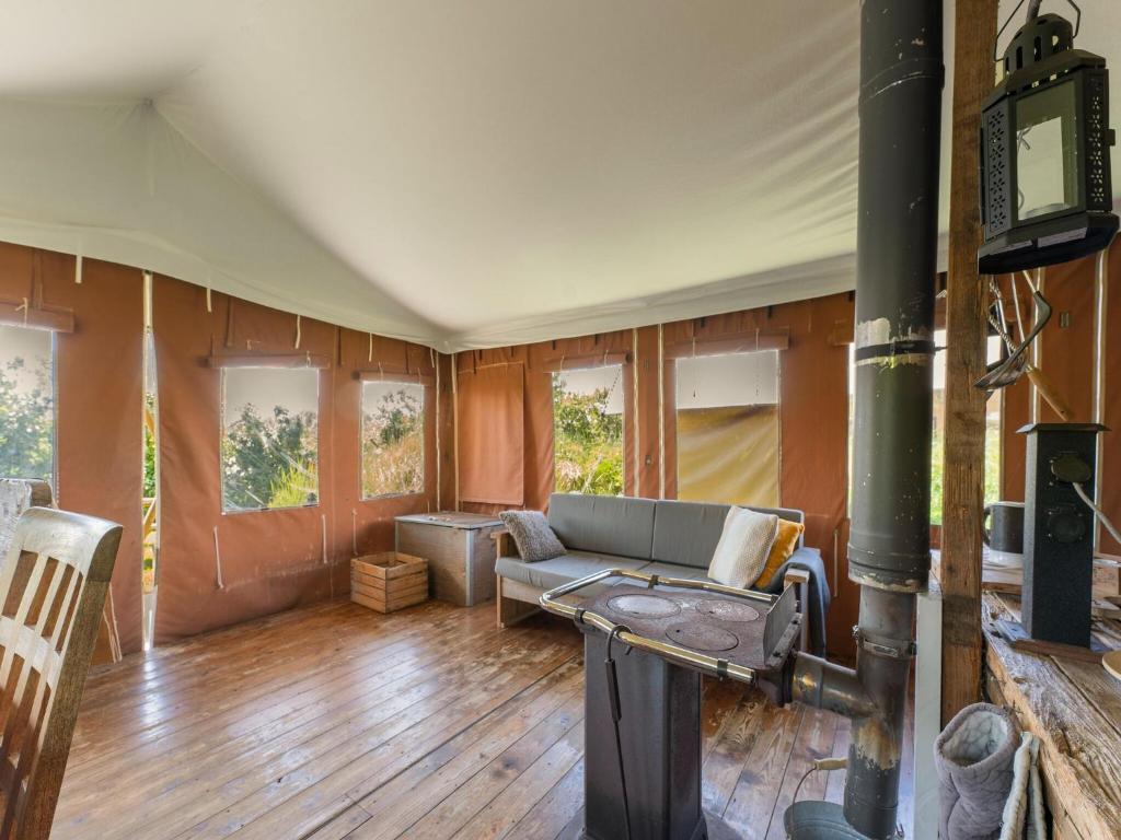 Unique Tent Lodge