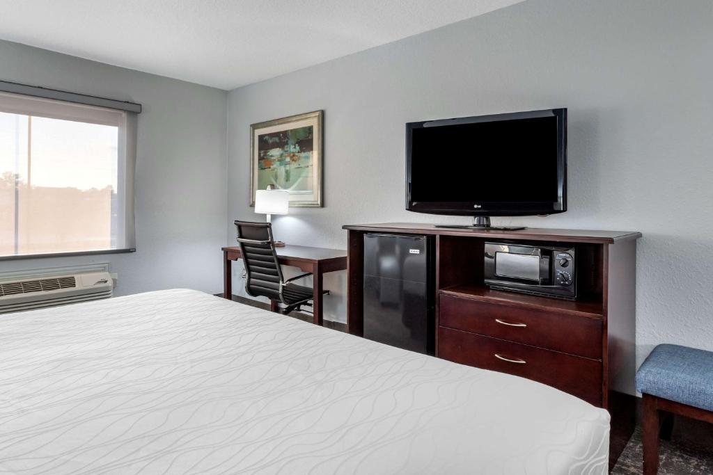 Best Western Plus Orange County - Camera King - Accessibile Ai Disabili Con Vasca