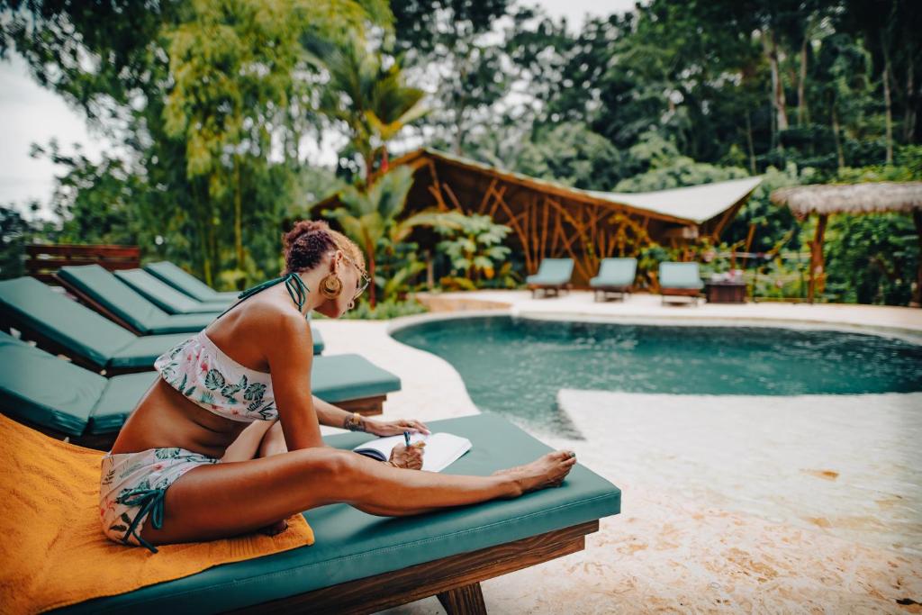 Bazén v ubytování Selva Armonia Immersive Jungle Resort nebo v jeho okolí