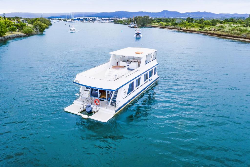 Gallery image of Coomera Houseboats in Gold Coast