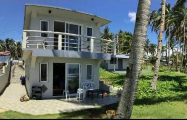 Deluxe Surf Apartment