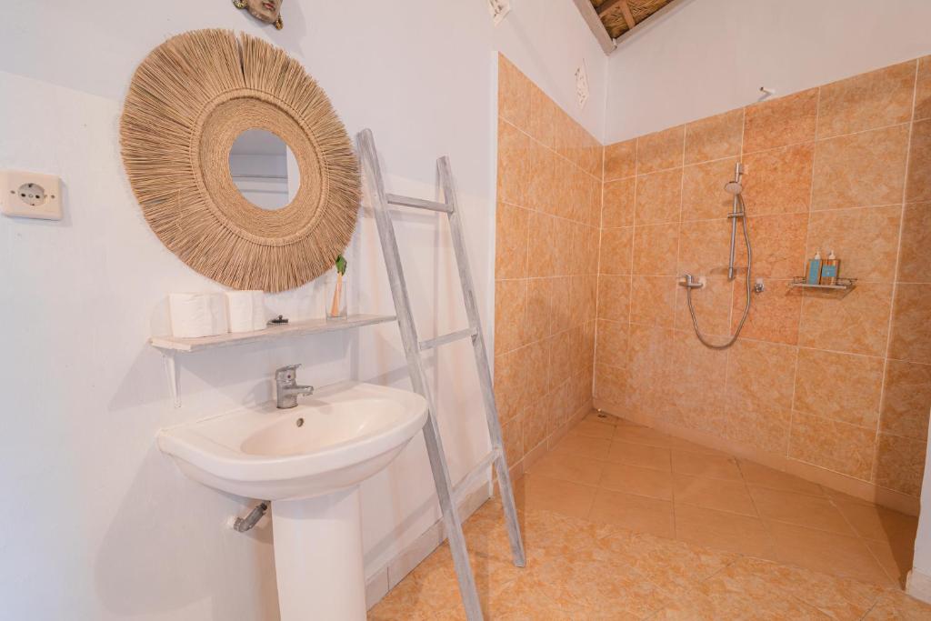 Un baño de Salt Resort & Spa