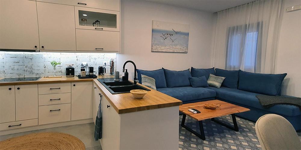 Kuchyň nebo kuchyňský kout v ubytování Meraki Beachfront
