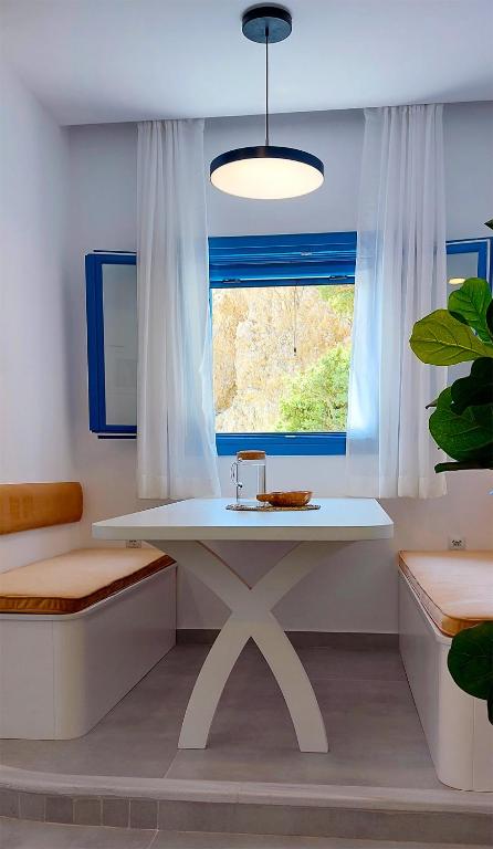 Fotografie z fotogalerie ubytování Meraki Beachfront v destinaci Foiníkion