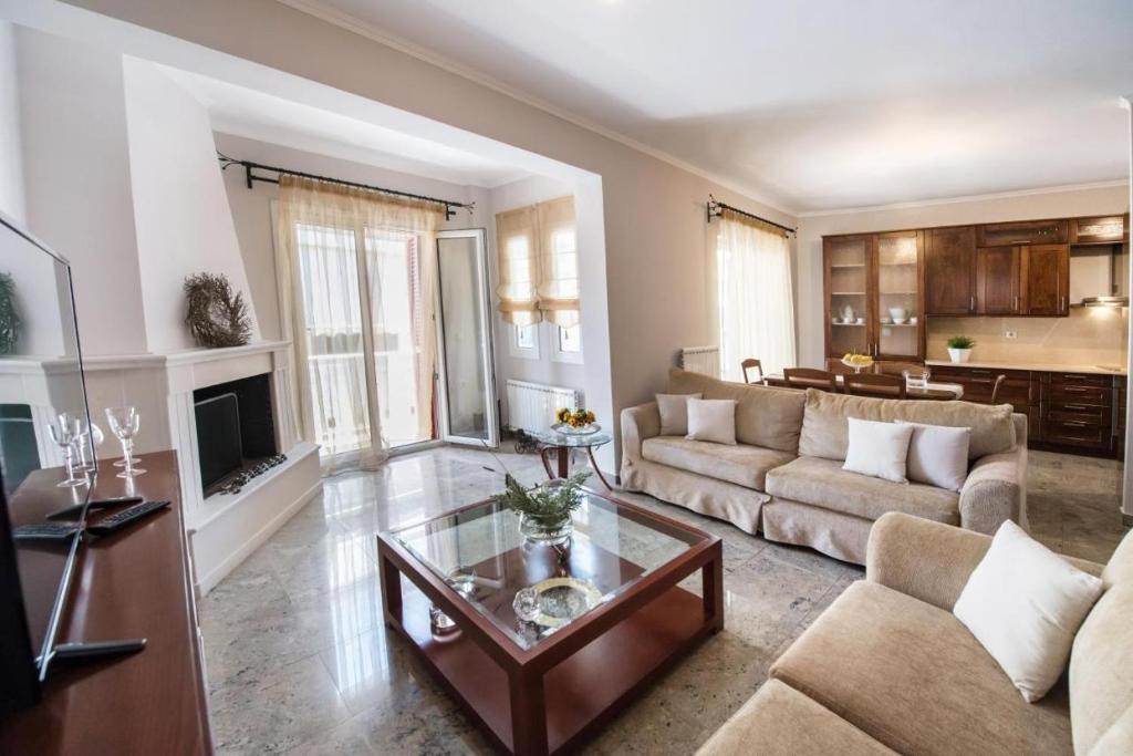 Gallery image of La Strada City House in Lefkada Town