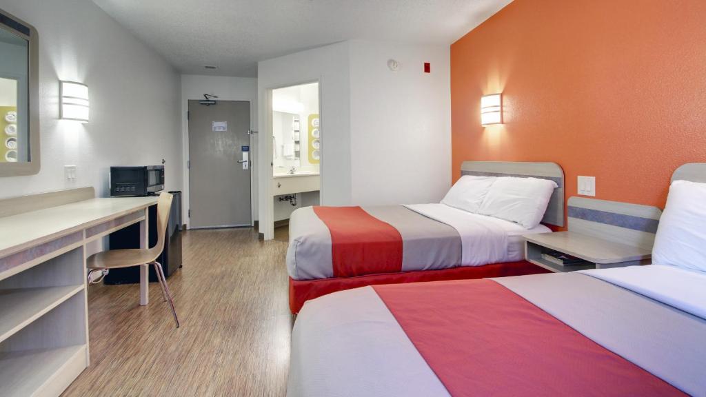 Motel 6-Springfield, IL I-55 I-72 photo