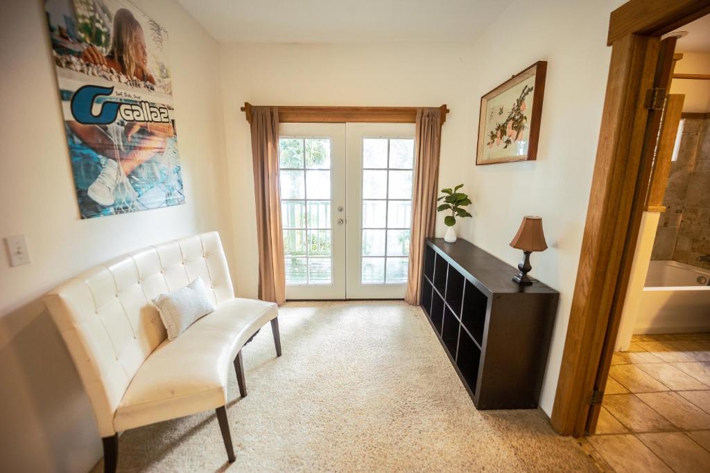 Posezení v ubytování Hilo Vacation Rental
