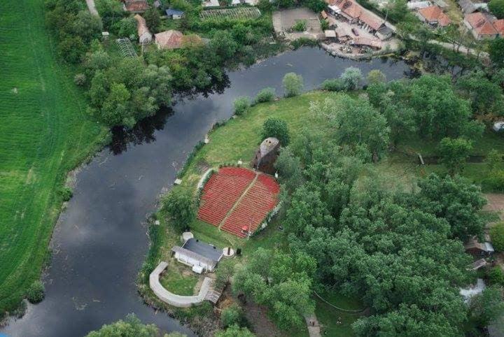Příroda nedaleko penzionu