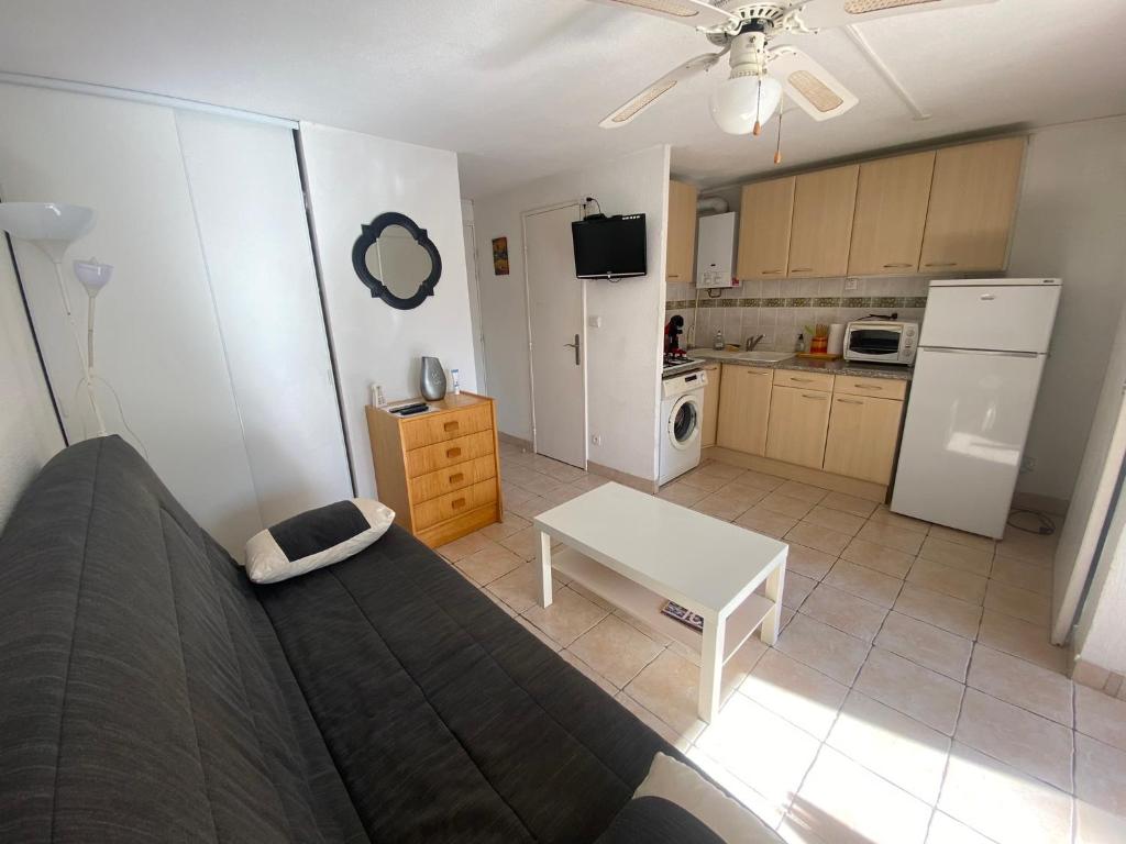 Fotografia z galérie ubytovania SUPERBE APPARTEMENT EN REZ DE JARDIN AVEC PARKING v destinácii Cap d'Agde