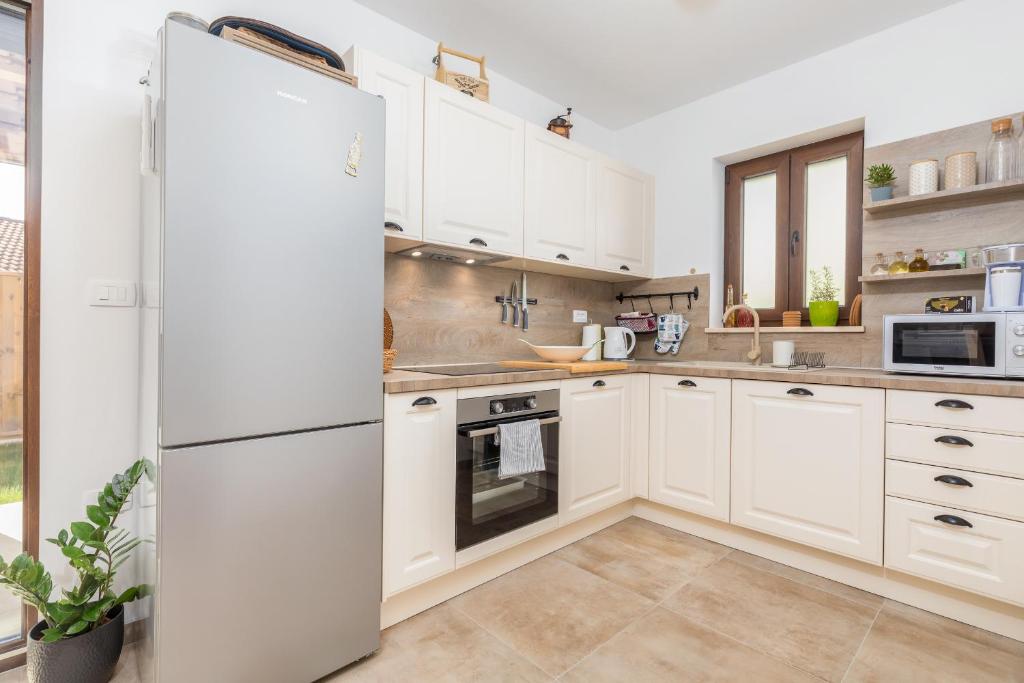 Kuchnia lub aneks kuchenny w obiekcie Rental house Nada