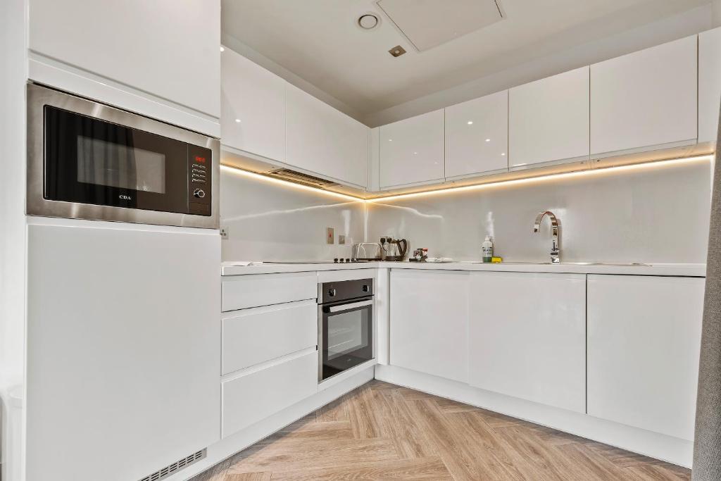 Roomzzz London Stratford - Two-Bedroom Apartment