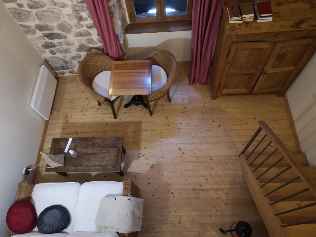 Fotografia z galérie ubytovania CHAMBRES AUBERGE DE THORRENC v destinácii Thorrenc