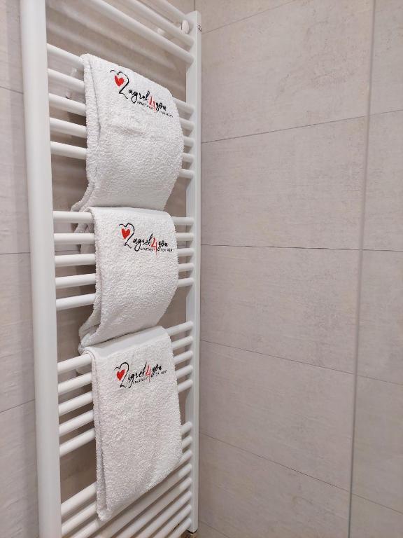 Zagreb4you Apartments - 10