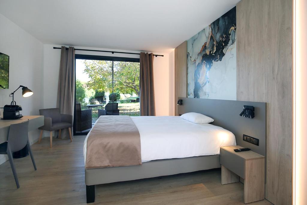 Logis Hôtel & Spa Déjeunez Sous L'Arbre - Deluxe Room