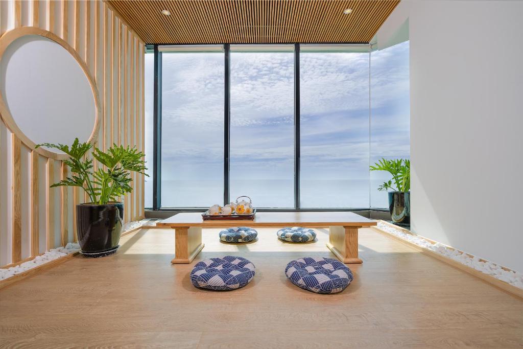 Ưu đãi Đặc biệt - Suite Nhìn ra Biển