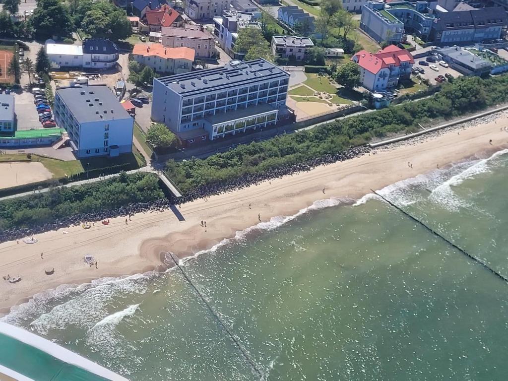 ウストロニエ・モルスキエにあるHotel Wodnik Twój Hotel z widokiem na morzeのギャラリーの写真