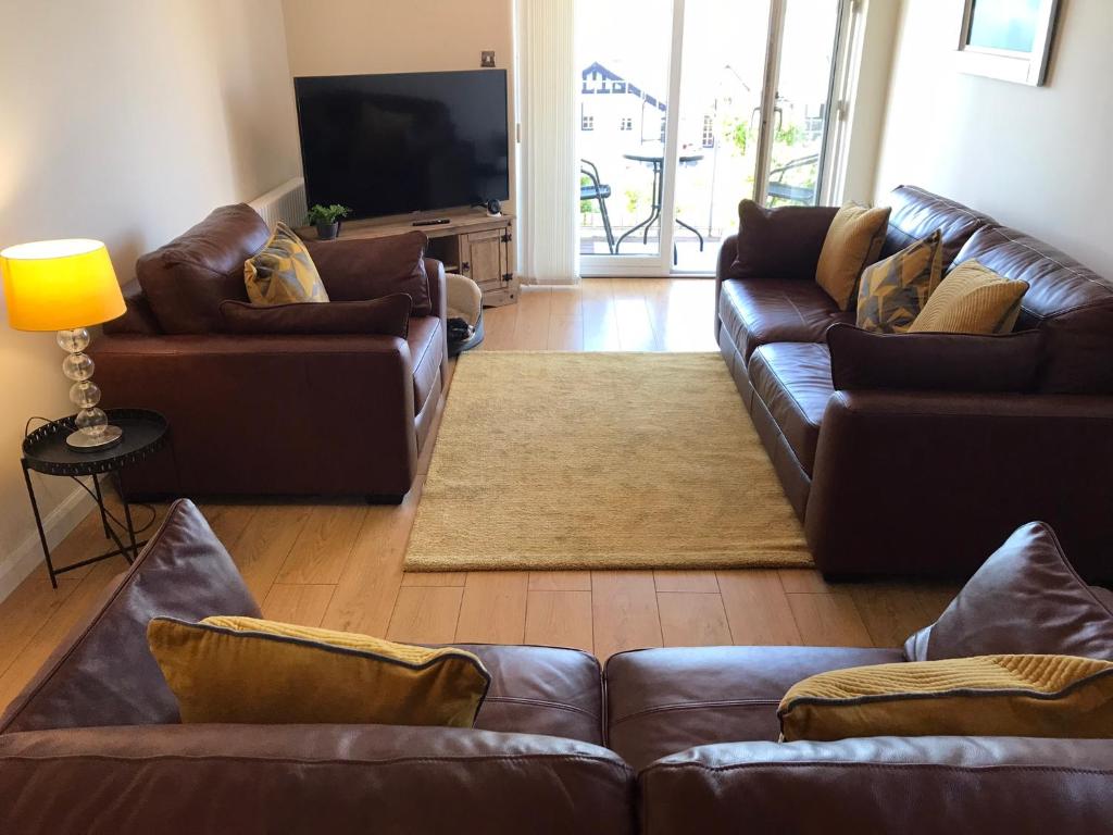 Posezení v ubytování Beautiful 3-Bed Apartment in Gourock
