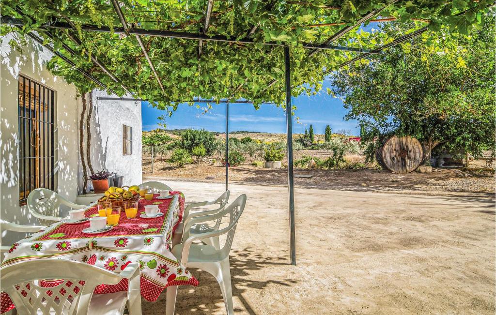 Fotografia z galérie ubytovania Cozy Home In Villanueva Del Rosario v destinácii Villanueva del Rosario
