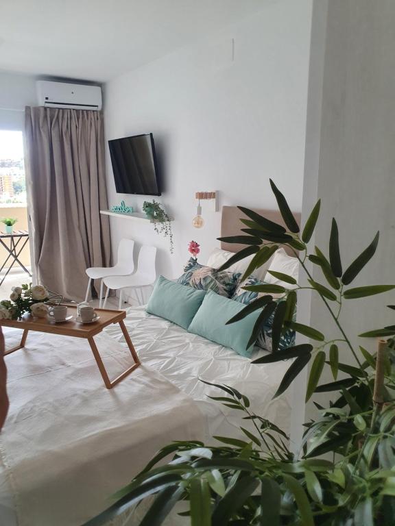 Benalbeach Playa - One-Bedroom Apartment