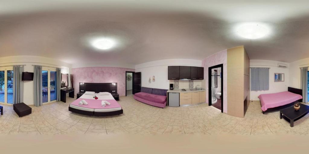 A bed or beds in a room at Dafni studios no2
