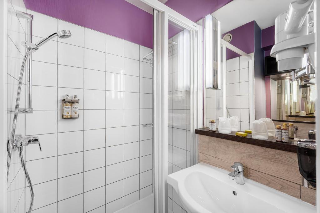 Koupelna v ubytování Danubius Hotel Marina