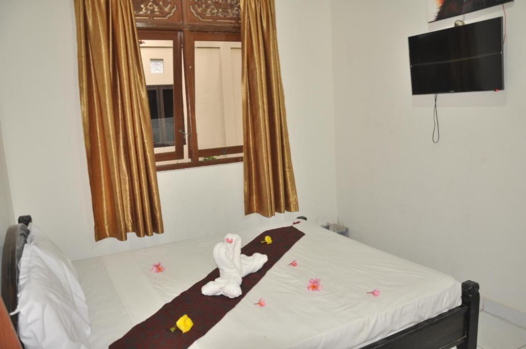 Crystal Beach Bali - Economy Double Room With Shared Bathroom