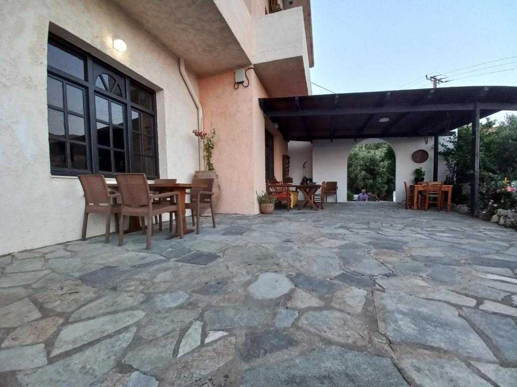 Patio lub wspólna przestrzeń na świeżym powietrzu w obiekcie Castro Kerame