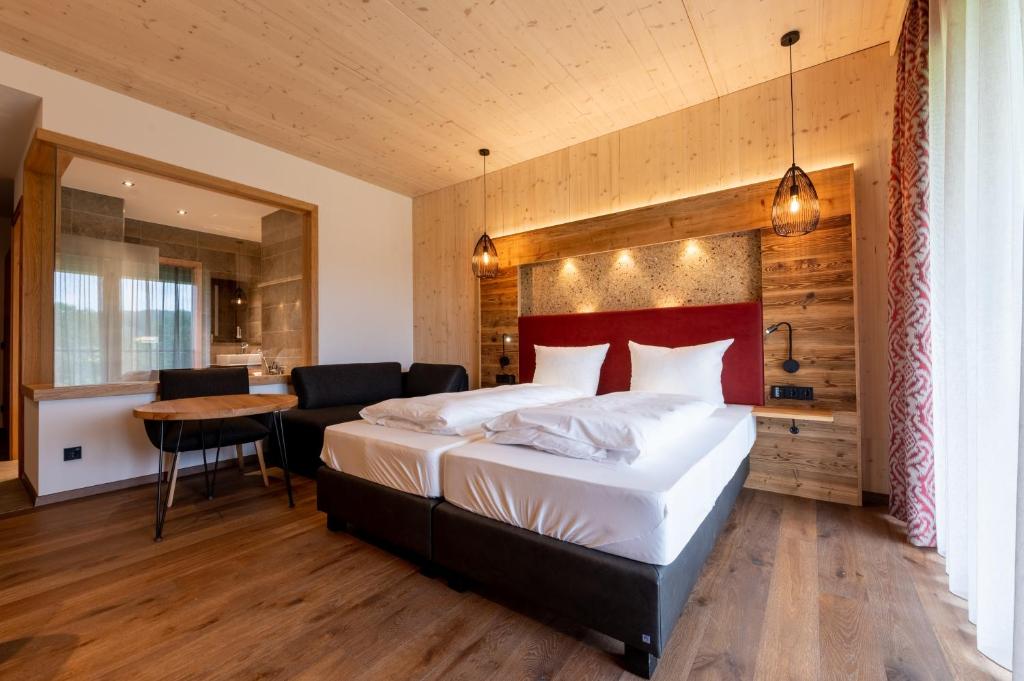 Landhotel Zum Goldenen Kreuz - Habitación Doble Superior