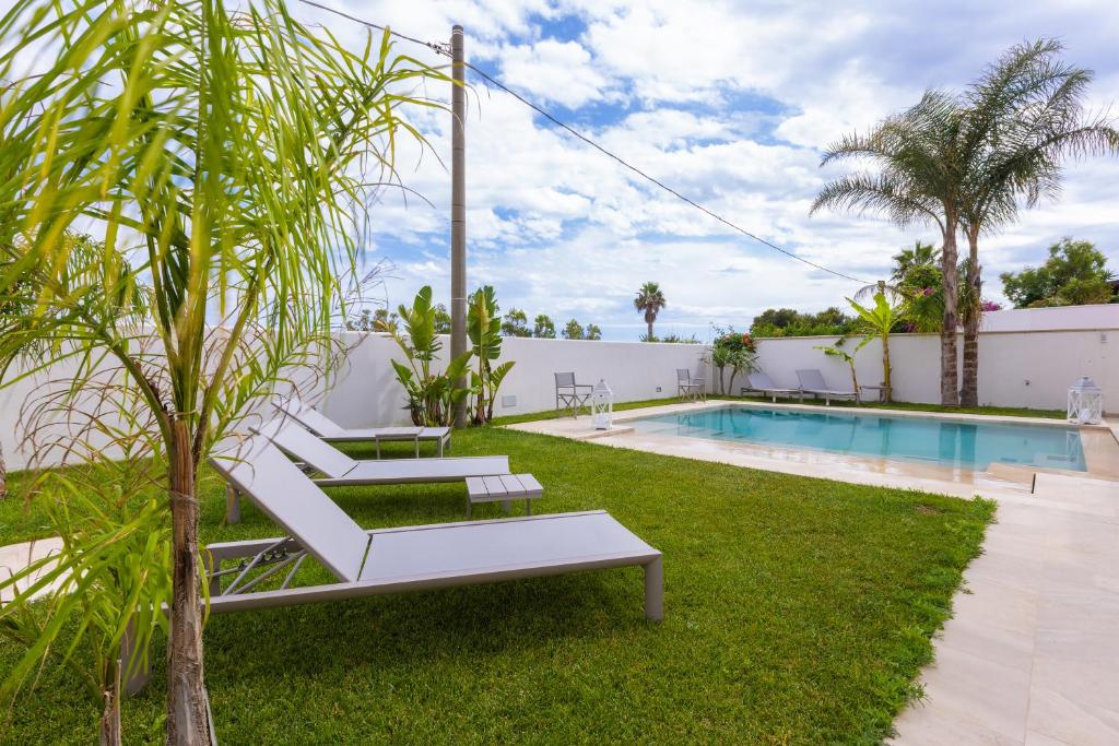 The swimming pool at or close to Valentinus
