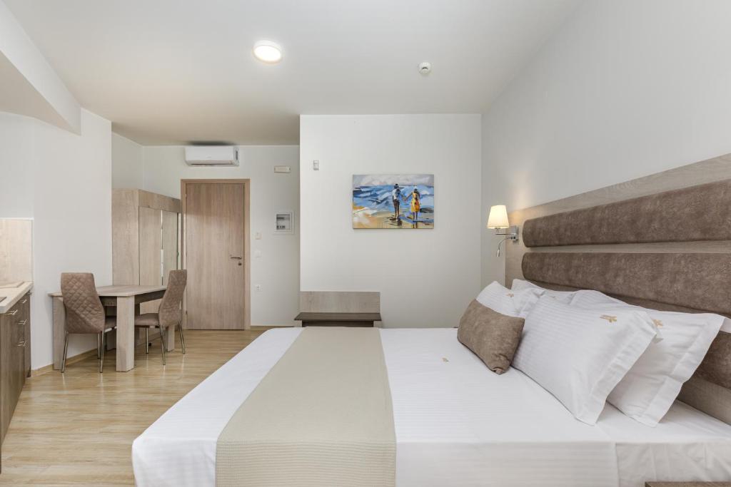 Aria Garden Suites - 2