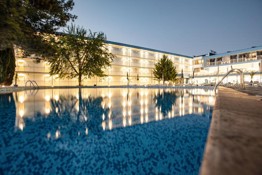 Хотел Азуро - Ол Инклузив, Слънчев бряг – Обновени цени 2022