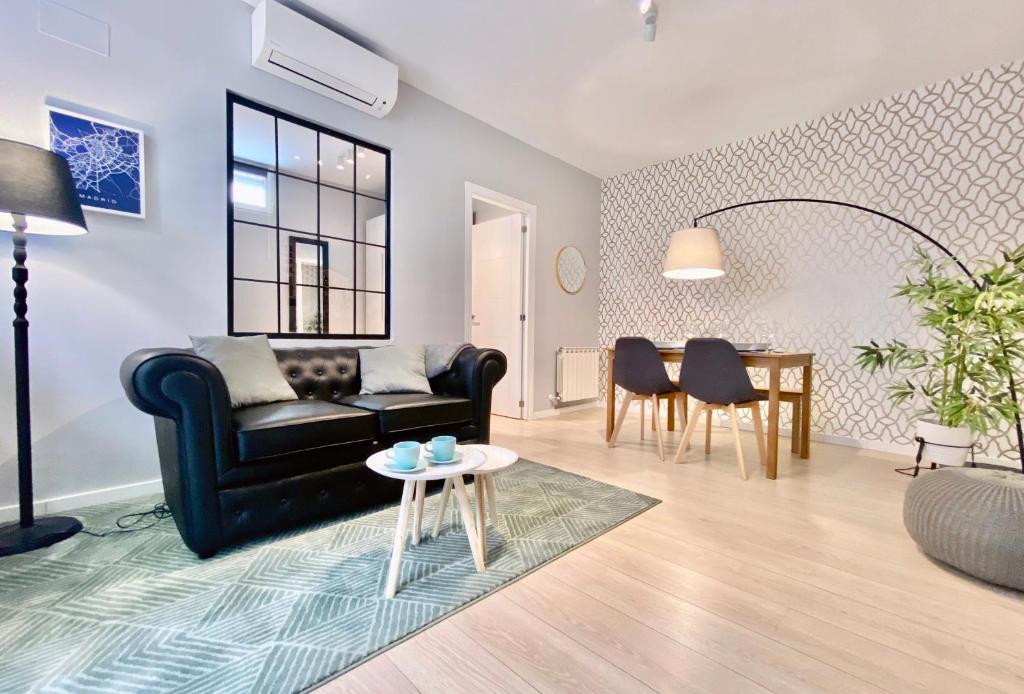 Charming Lavapies - One-Bedroom Apartment