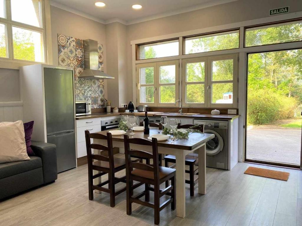 Kuchyň nebo kuchyňský kout v ubytování Casa de Los Carpinteros