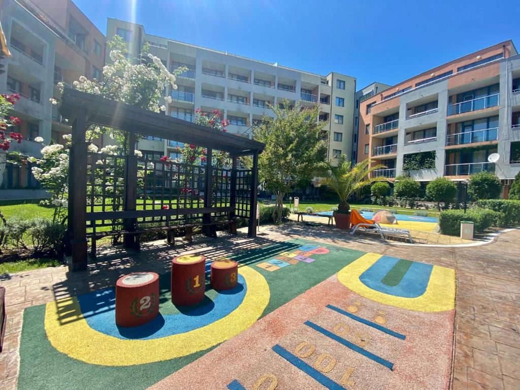 Zahrada ubytování Two bedroom apartment in Trakia Sunny Beach