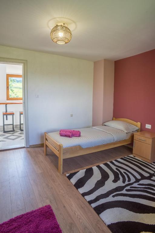 Postel nebo postele na pokoji v ubytování Mountain inn