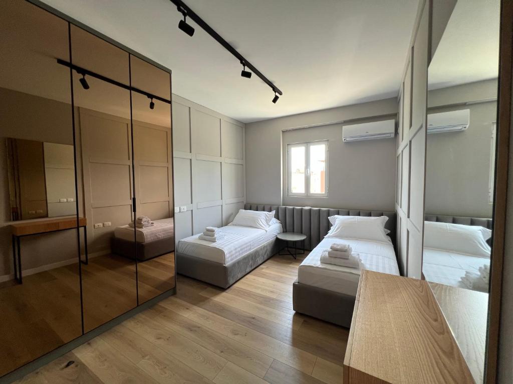 Coral Apartments - Image 9