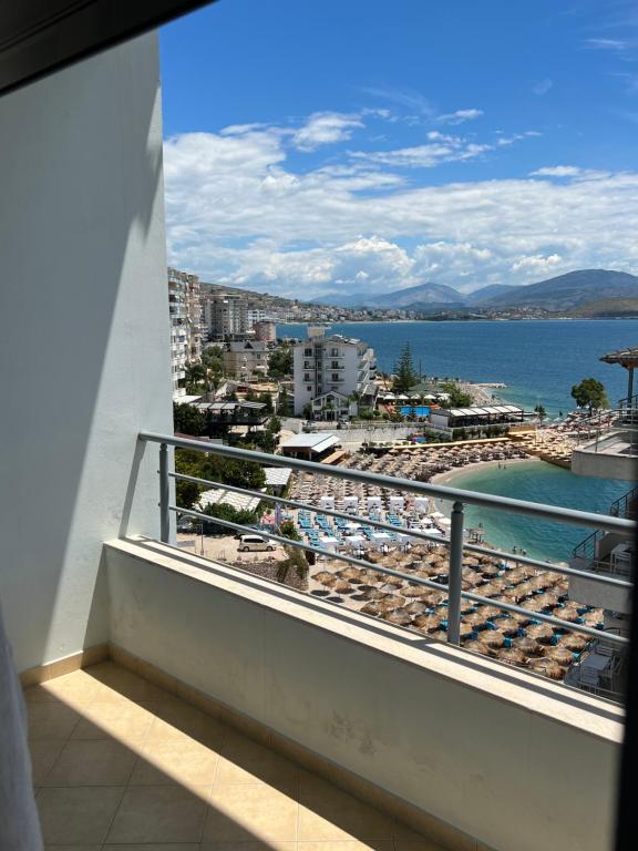 Coral Apartments - Image 6