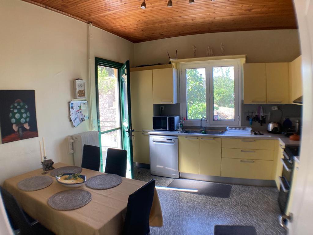 Kuchyň nebo kuchyňský kout v ubytování Sunblest