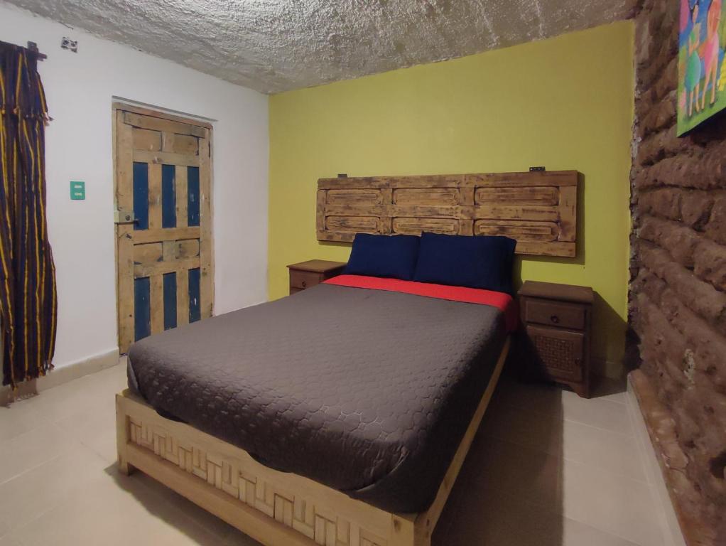 Hostal IKAL - Doppelzimmer Mit Eigenem Bad