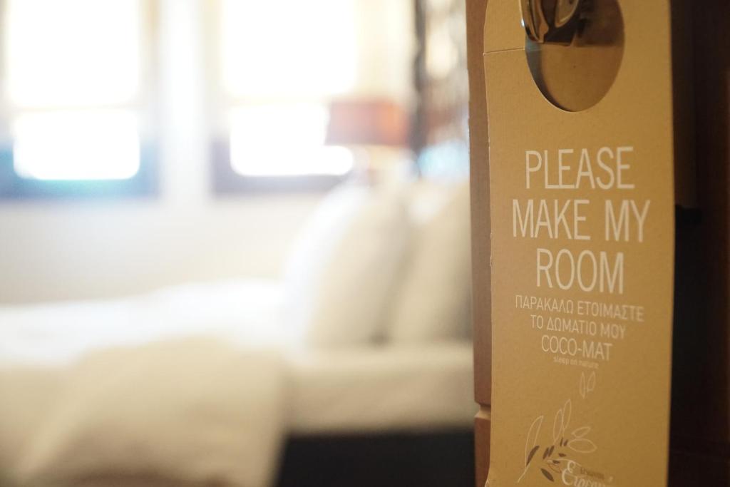 Xenonas Iresioni - Standard Triple Room