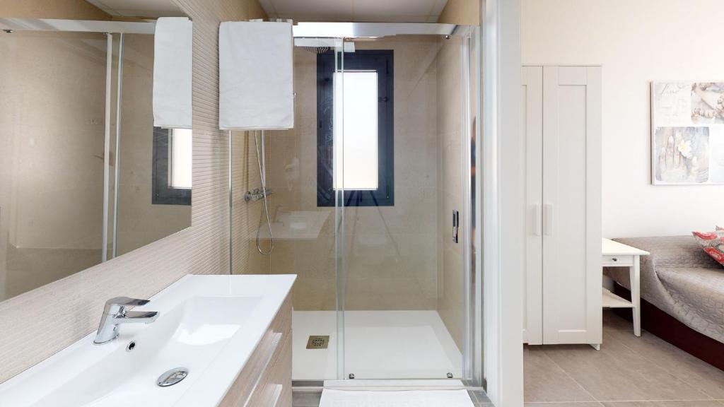 Luxury Modern & Sunny Villa, San Juan de Alicante – Updated ...